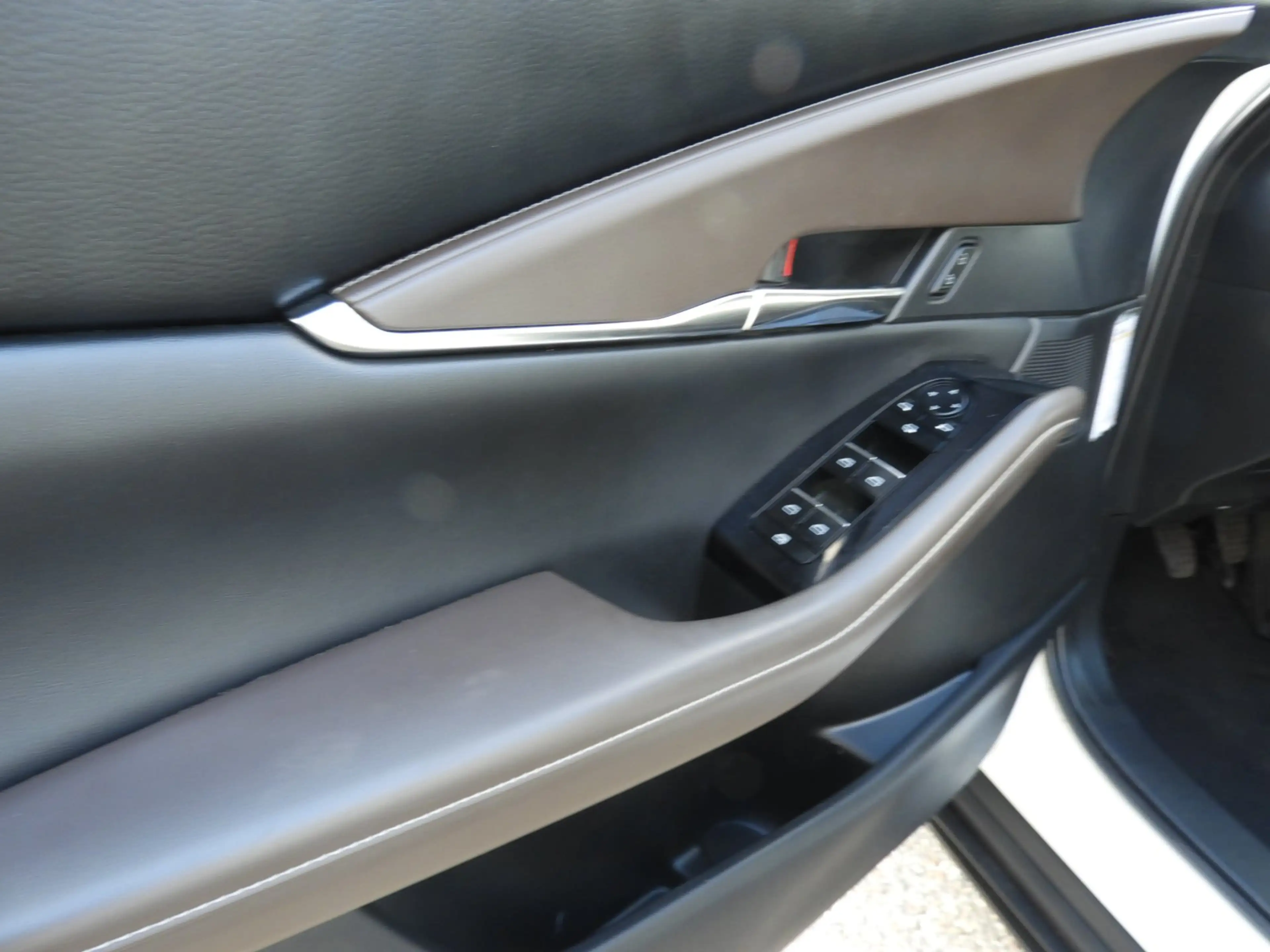Mazda CX-30 2.0 e-SkyActive-X-M Hybridcomfort — photo 9