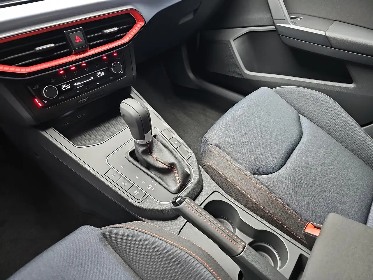 SEAT Ibiza 1.0 TSI DSG FR LED DAB KLIMAAUTO WINTER SICH, миниатюра 13