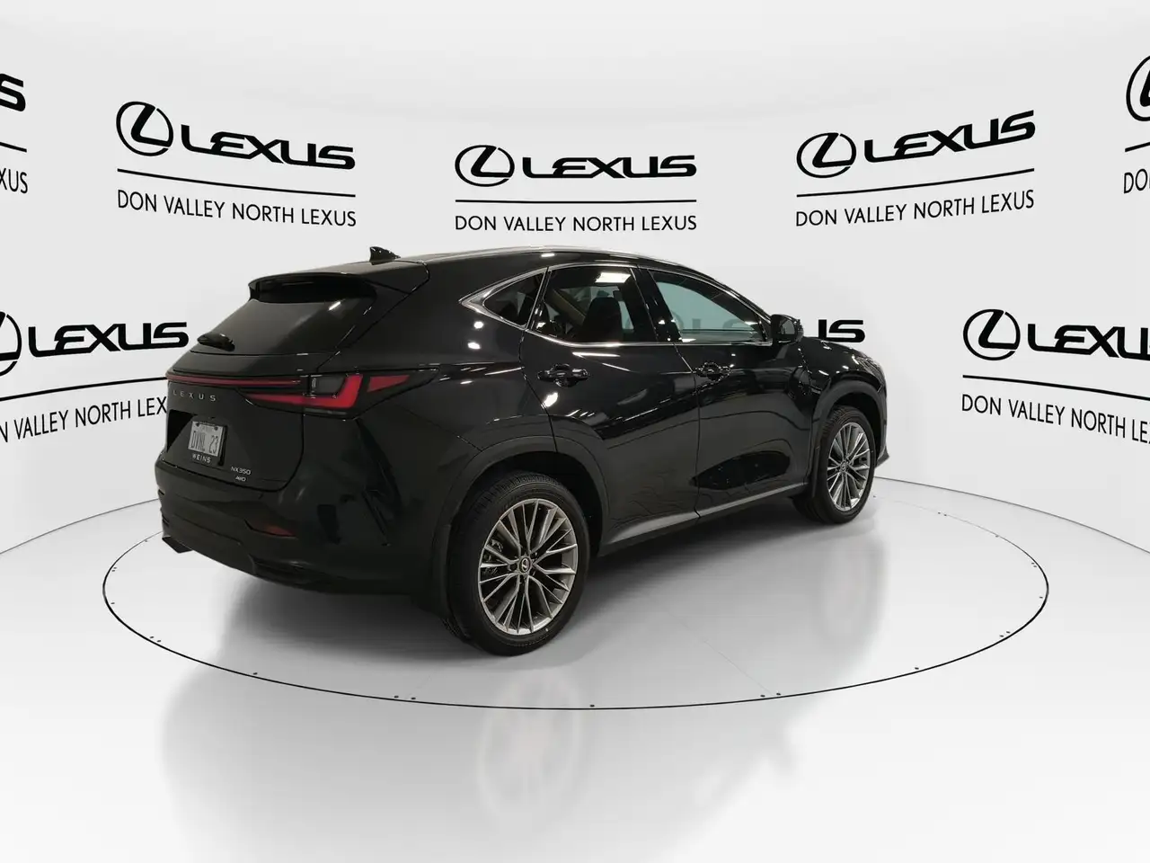 Lexus NX снимка Lexus NX