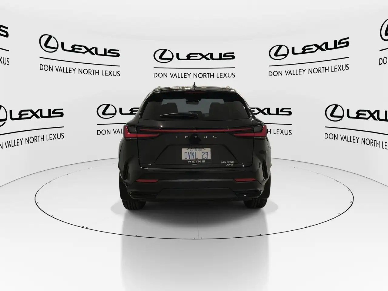 Lexus NX снимка Lexus NX