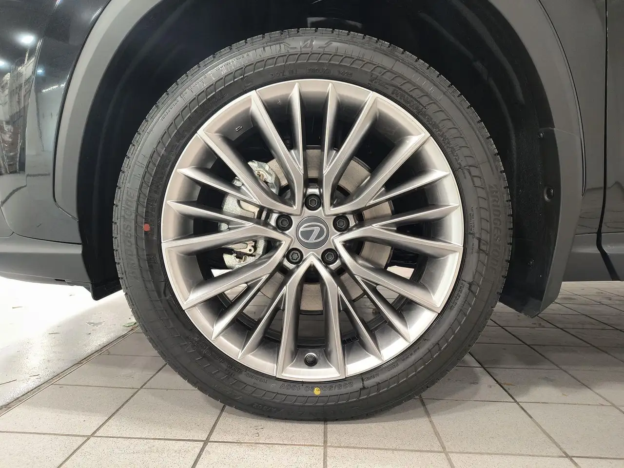 Lexus NX снимка Lexus NX