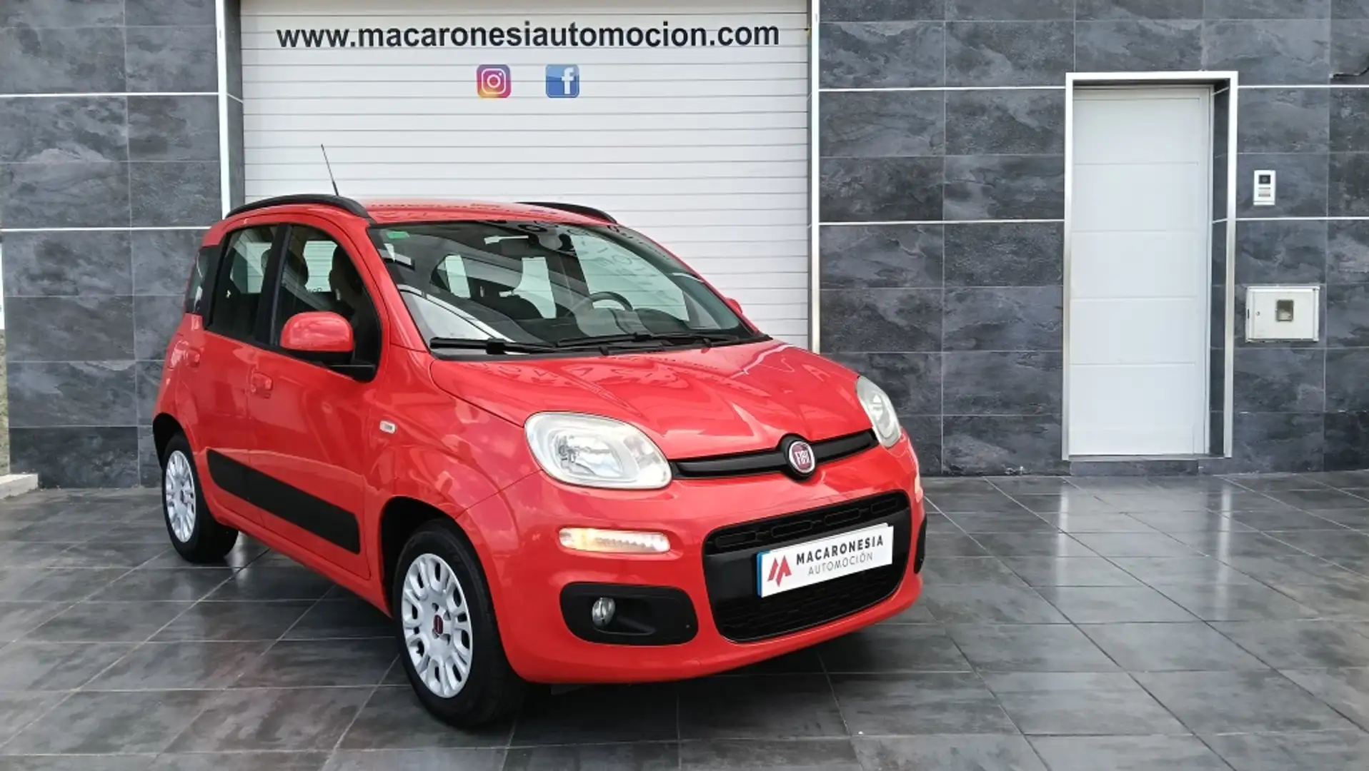 Fiat Panda 1.2 Lounge Rojo - 2
