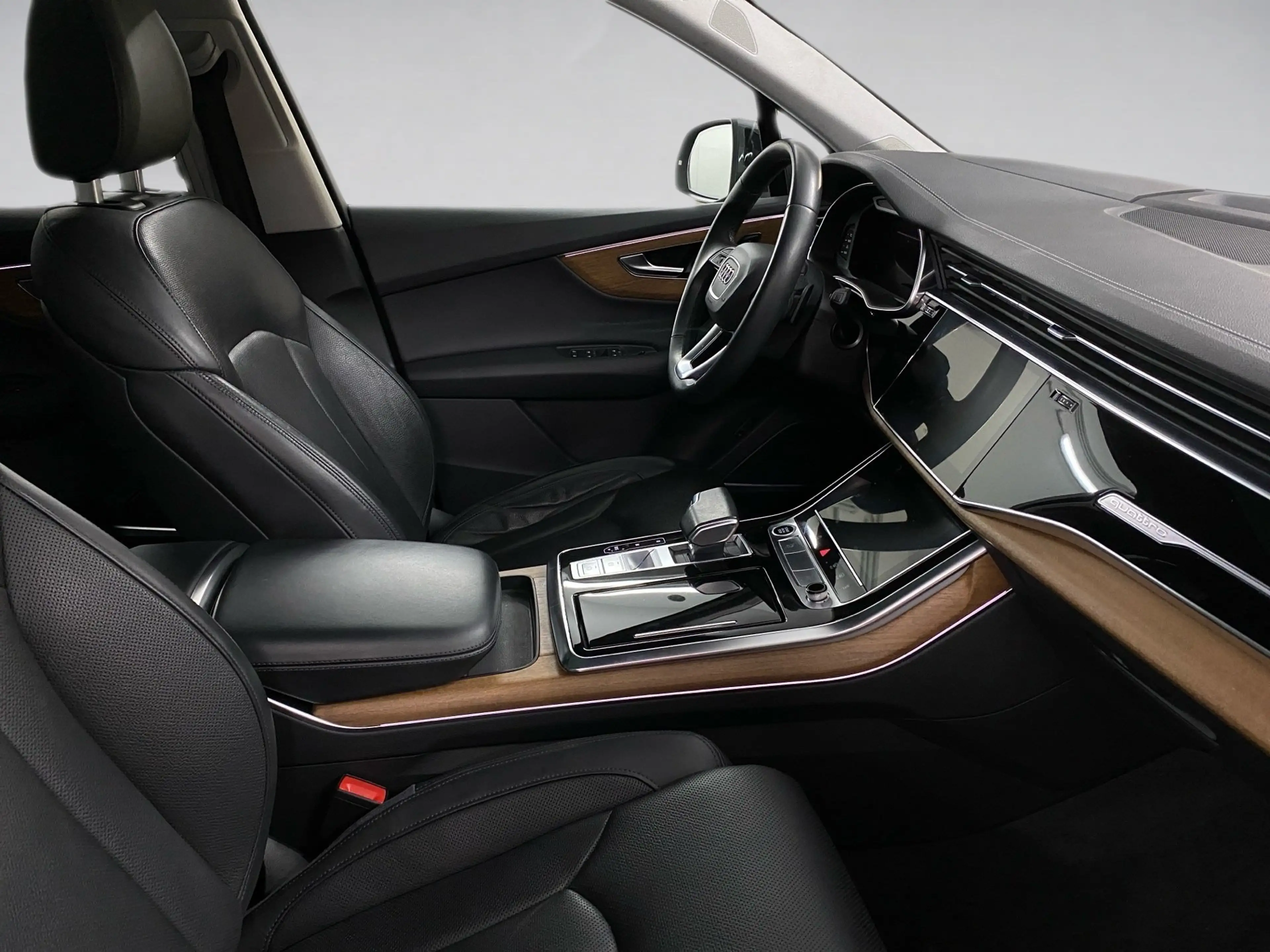 Audi Q7 50 TDI S line quattro Allradlenkung Pano Standheiz — photo 10