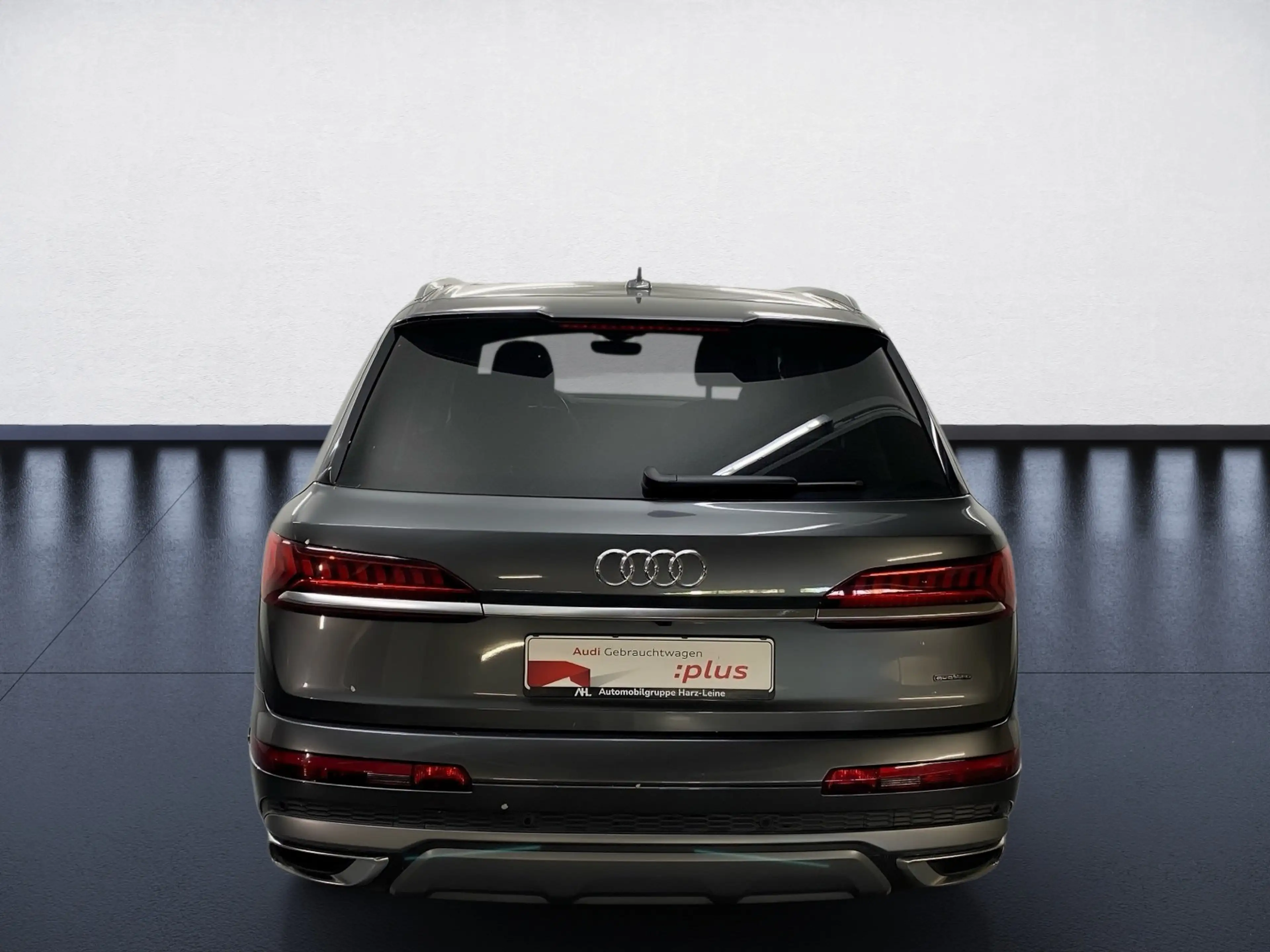 Audi Q7 50 TDI S line quattro Allradlenkung Pano Standheiz — photo 5