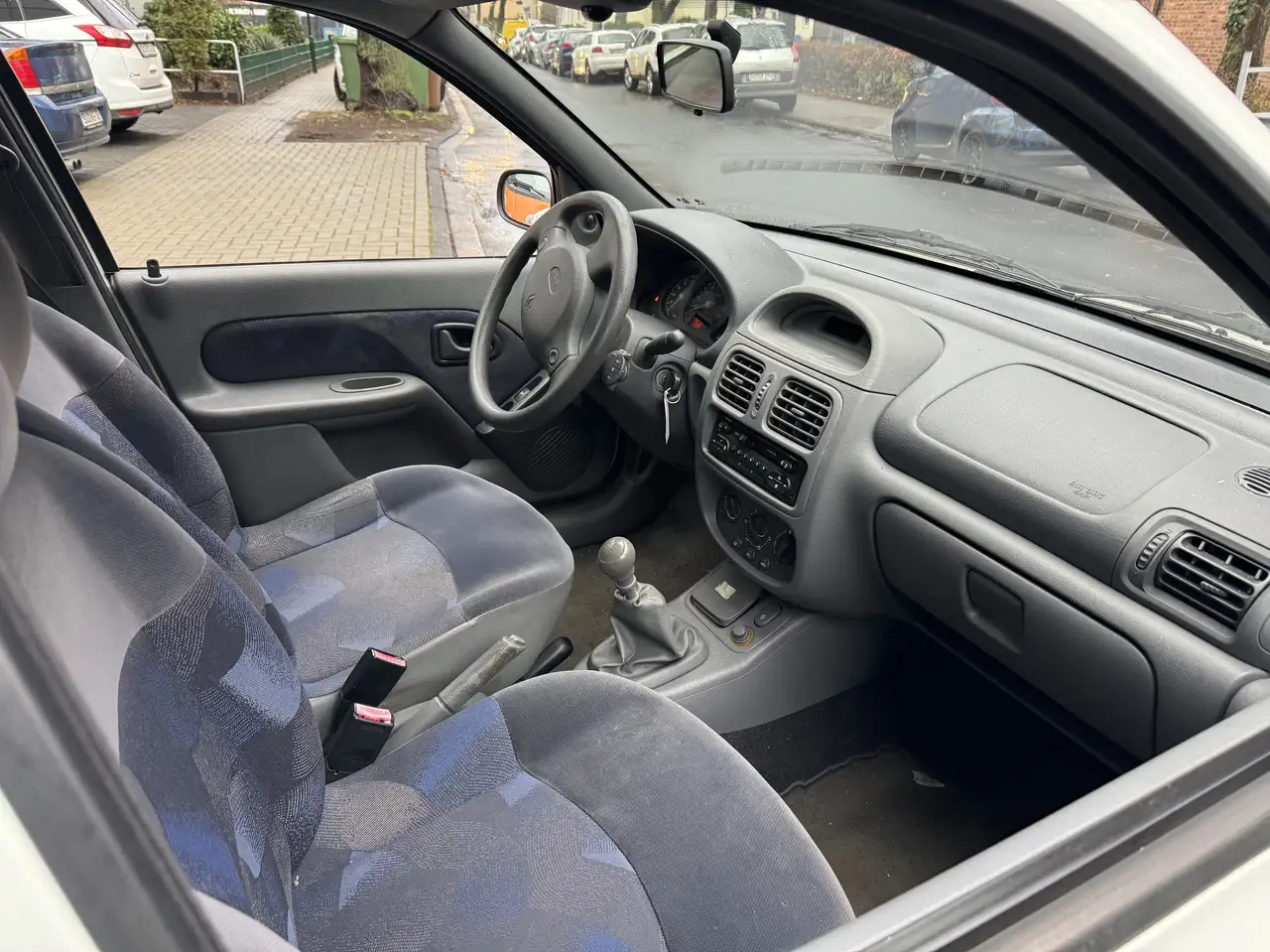 Renault Clio 1.4 / KLIMA / 1. HAND / TÜV NEU /, foto 9
