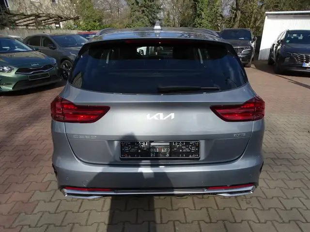 Kia Ceed view 4