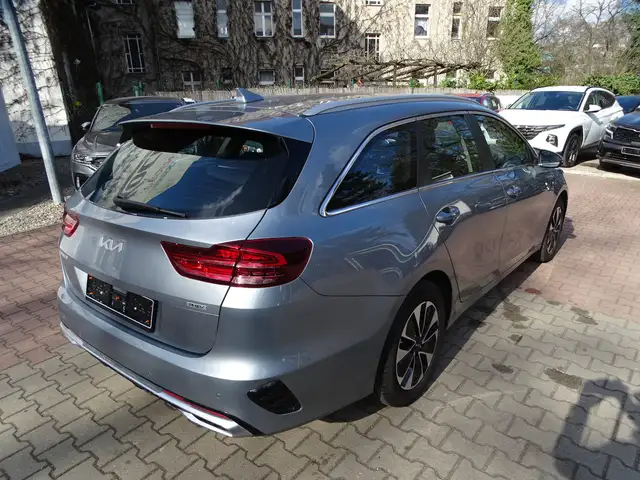 Kia Ceed view 6