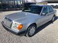 Mercedes-Benz 230 E 5-Gang*AHK*SHD*2.Hand* Silber - thumbnail 1