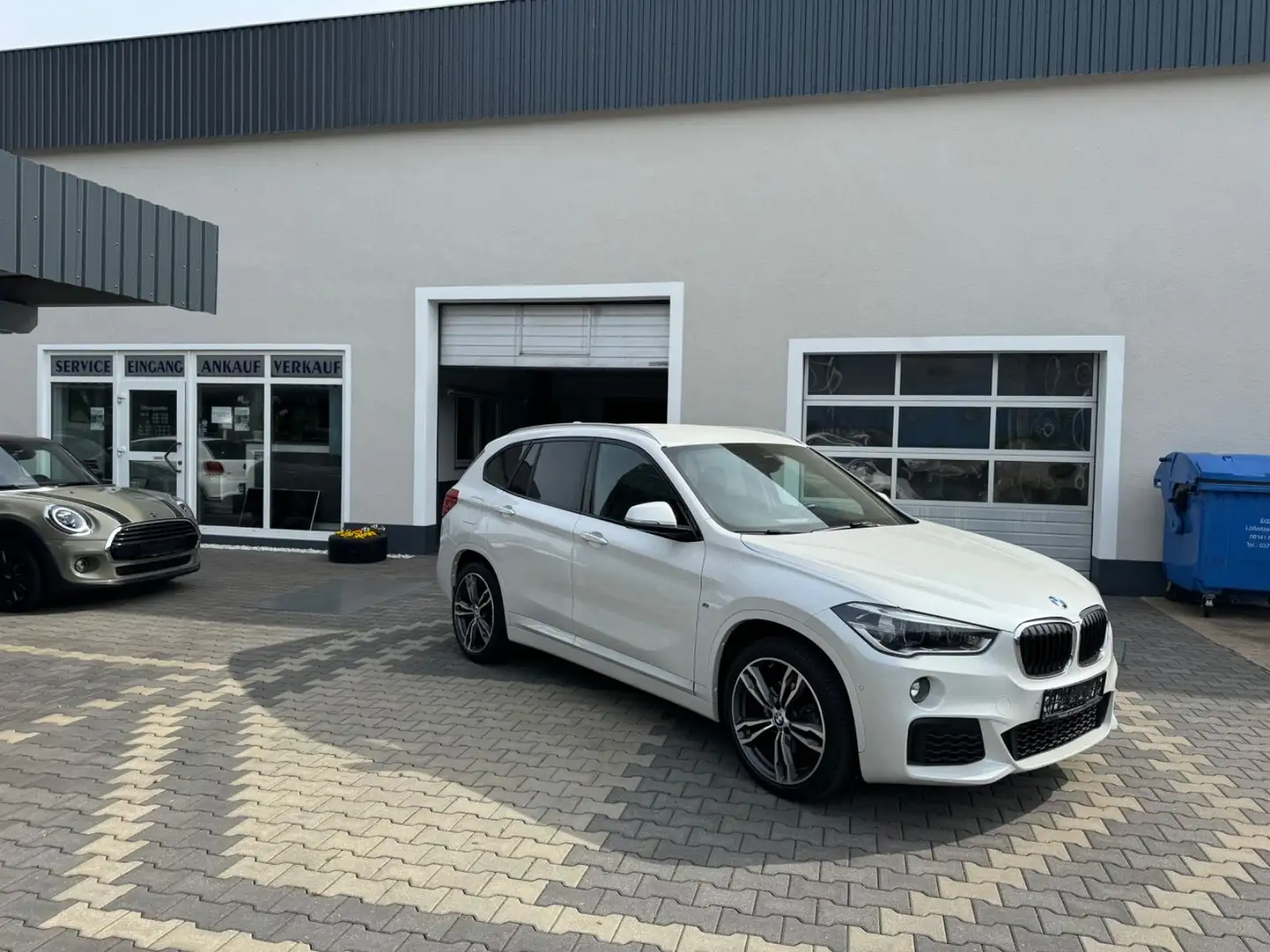 BMW X1 xDrive 18 d M Sport LED NaviPlus Autom Head Blanc - 1