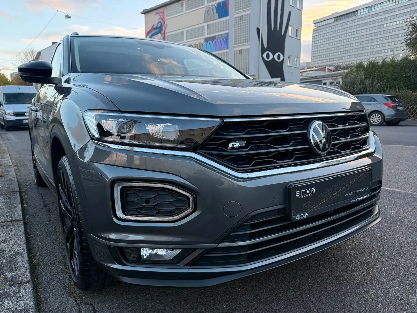 Volkswagen T-Roc 1.5 TSI R line DSG | PANORAMA | Virtual Grau - 1