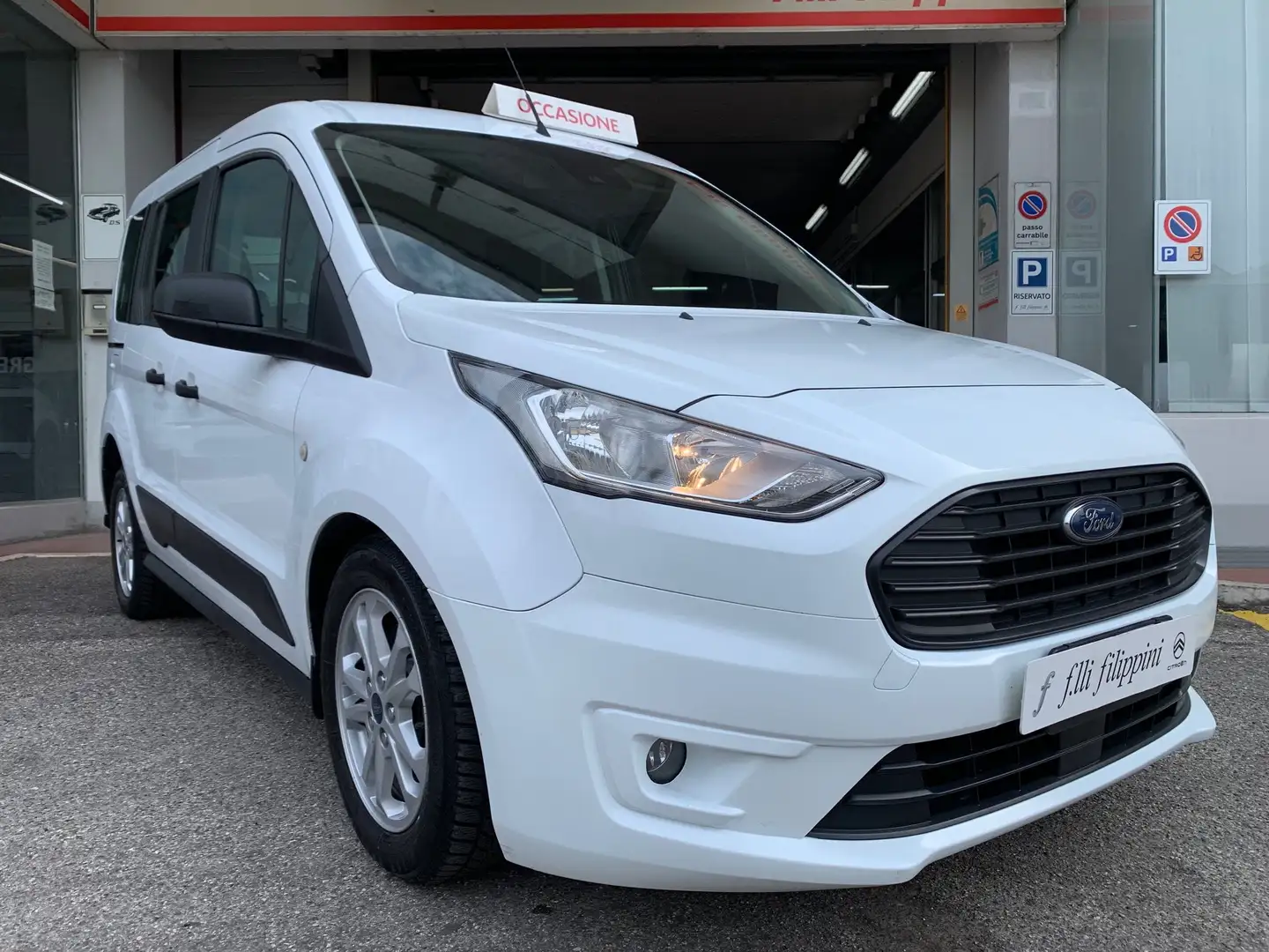 Ford Tourneo Connect Titanium 1.5 TDCi 120 cv Blanc - 2