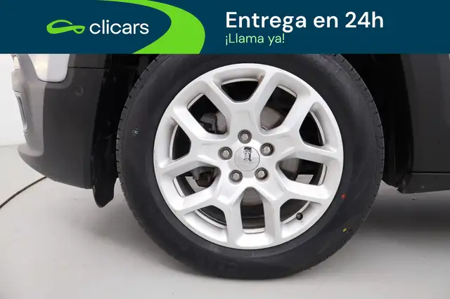 Jeep Renegade view 11