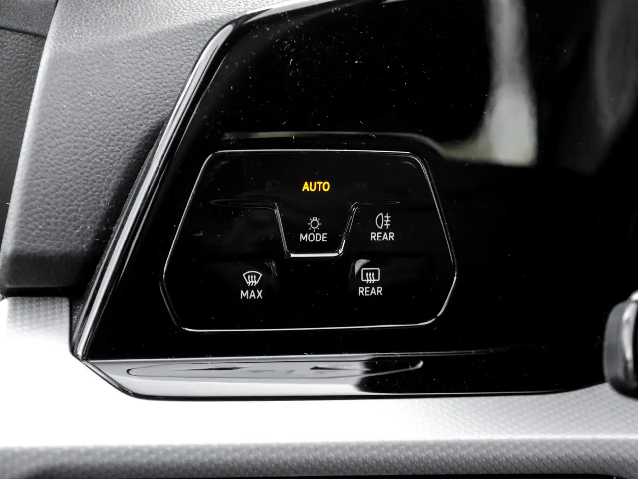 Volkswagen Golf VIII Variant MOVE 1.5 TSI LED Navi App-Connect ... 14