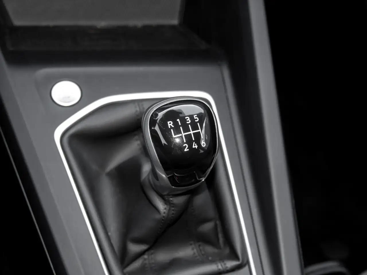 Volkswagen Golf VIII Variant MOVE 1.5 TSI LED Navi App-Connect ... 10