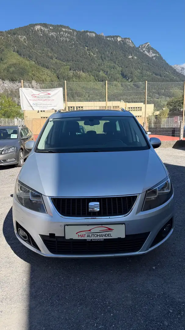 SEAT Alhambra 2,0 TDI CR DSG Style /NAVI/AHK/SHZ/KAMERA/7-Sitzer/ Grau - 2