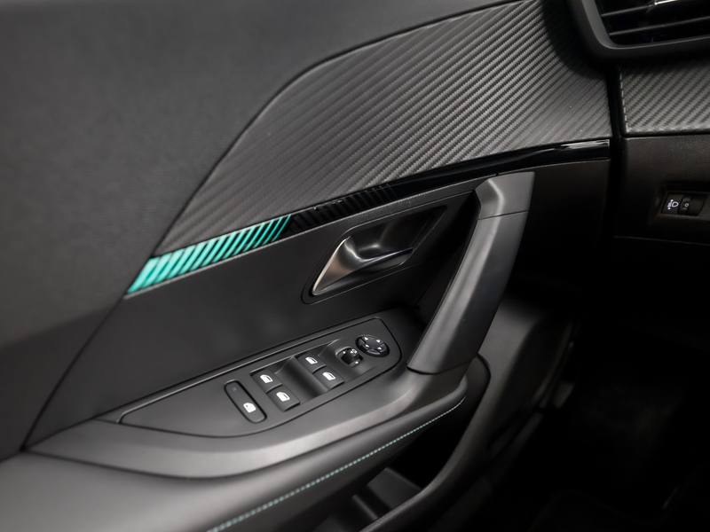 Peugeot 2008 1.2 PureTech Allure Pack 131Pk Automaat (VIRTUAL C — photo 24