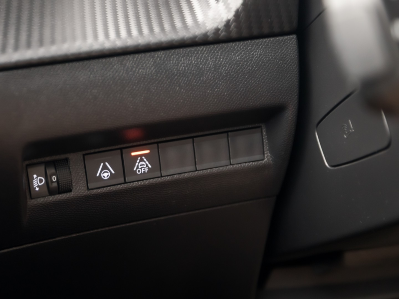 Peugeot 2008 1.2 PureTech Allure Pack 131Pk Automaat (VIRTUAL C — photo 25