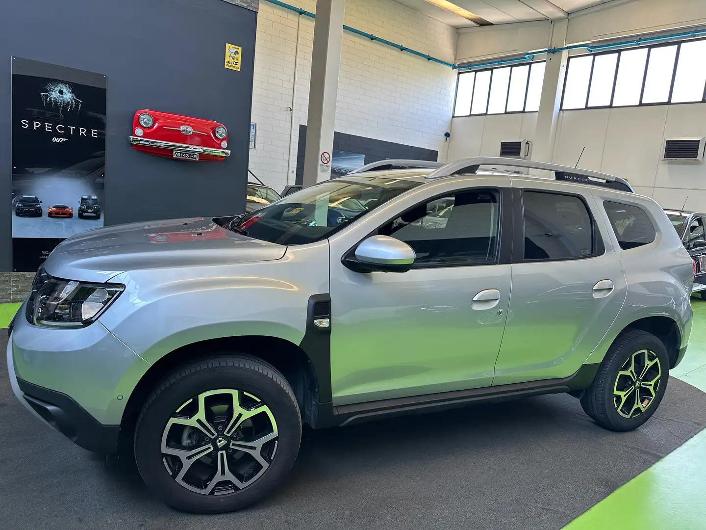 Dacia Duster 1.0 tce Prestige Eco-g 4x2 100cv GPL Zilver - 1