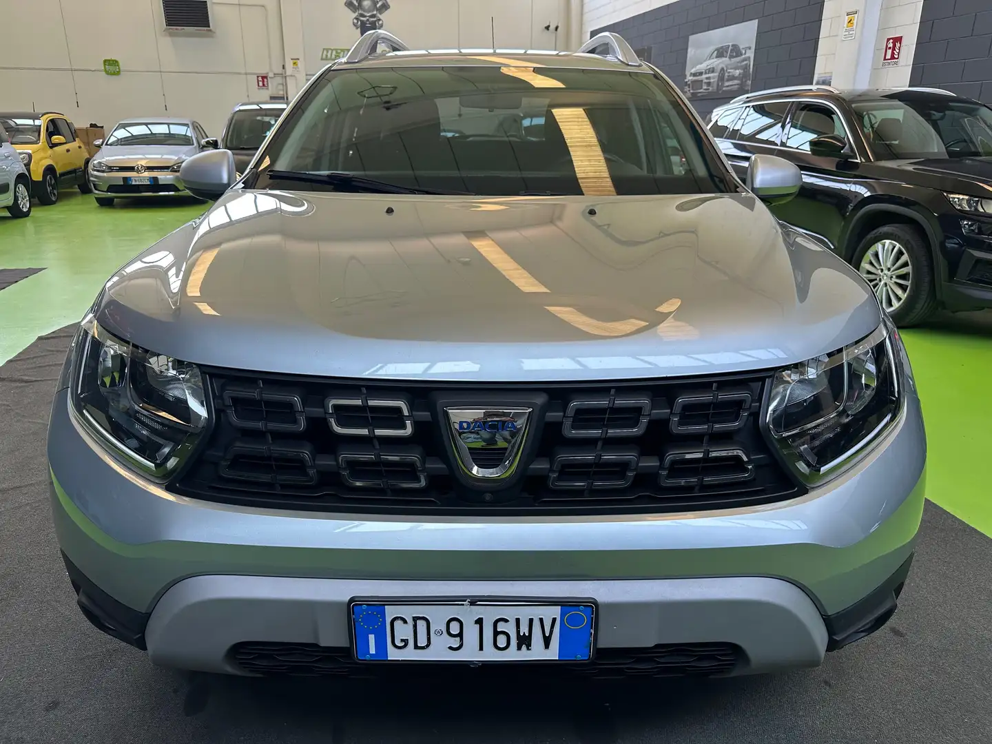 Dacia Duster 1.0 tce Prestige Eco-g 4x2 100cv GPL Zilver - 2