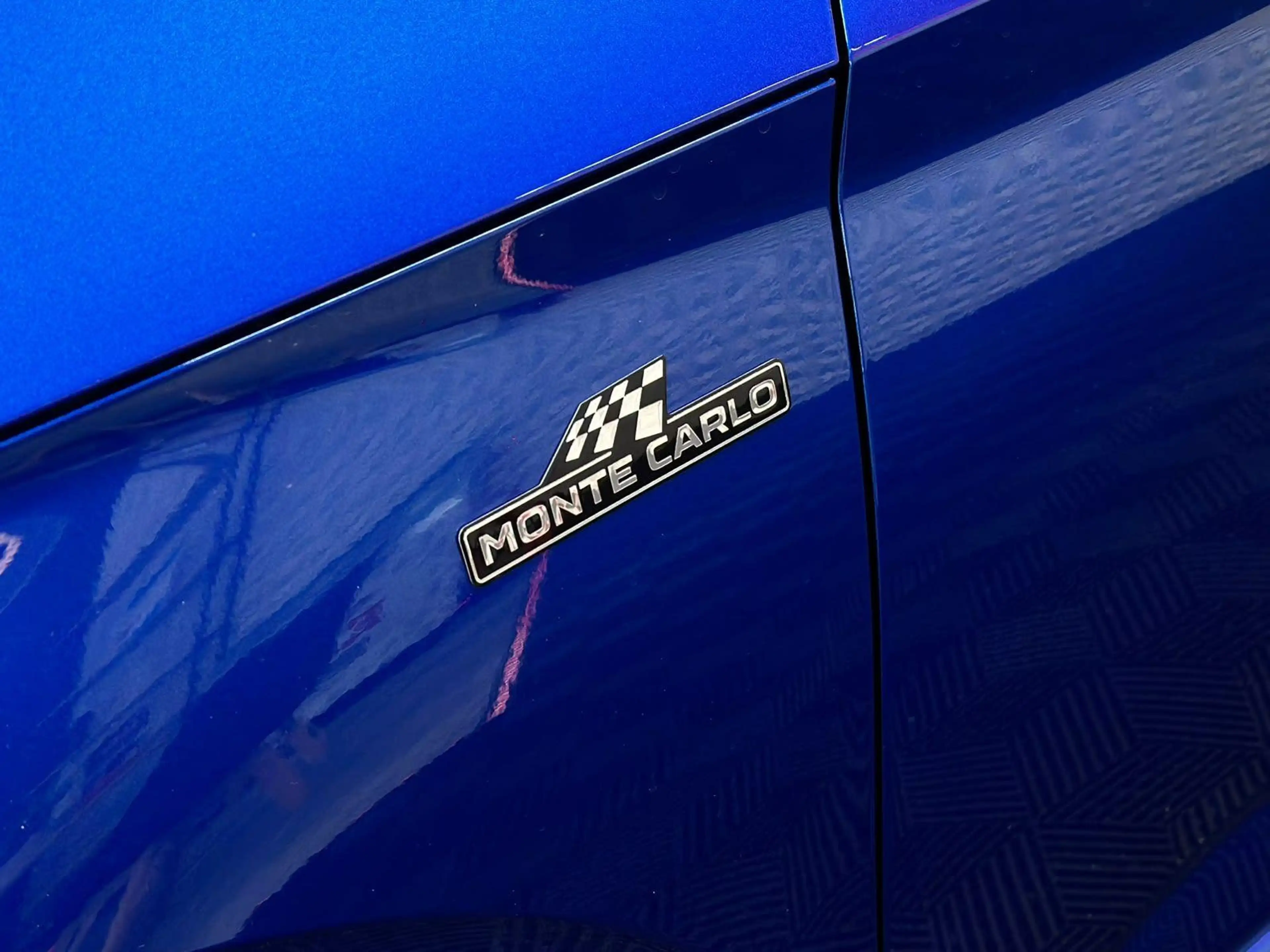 Skoda Scala 1.5TSI MONTE CARLO MATRIX#PANO#VIRTUAL#KEY — photo 9