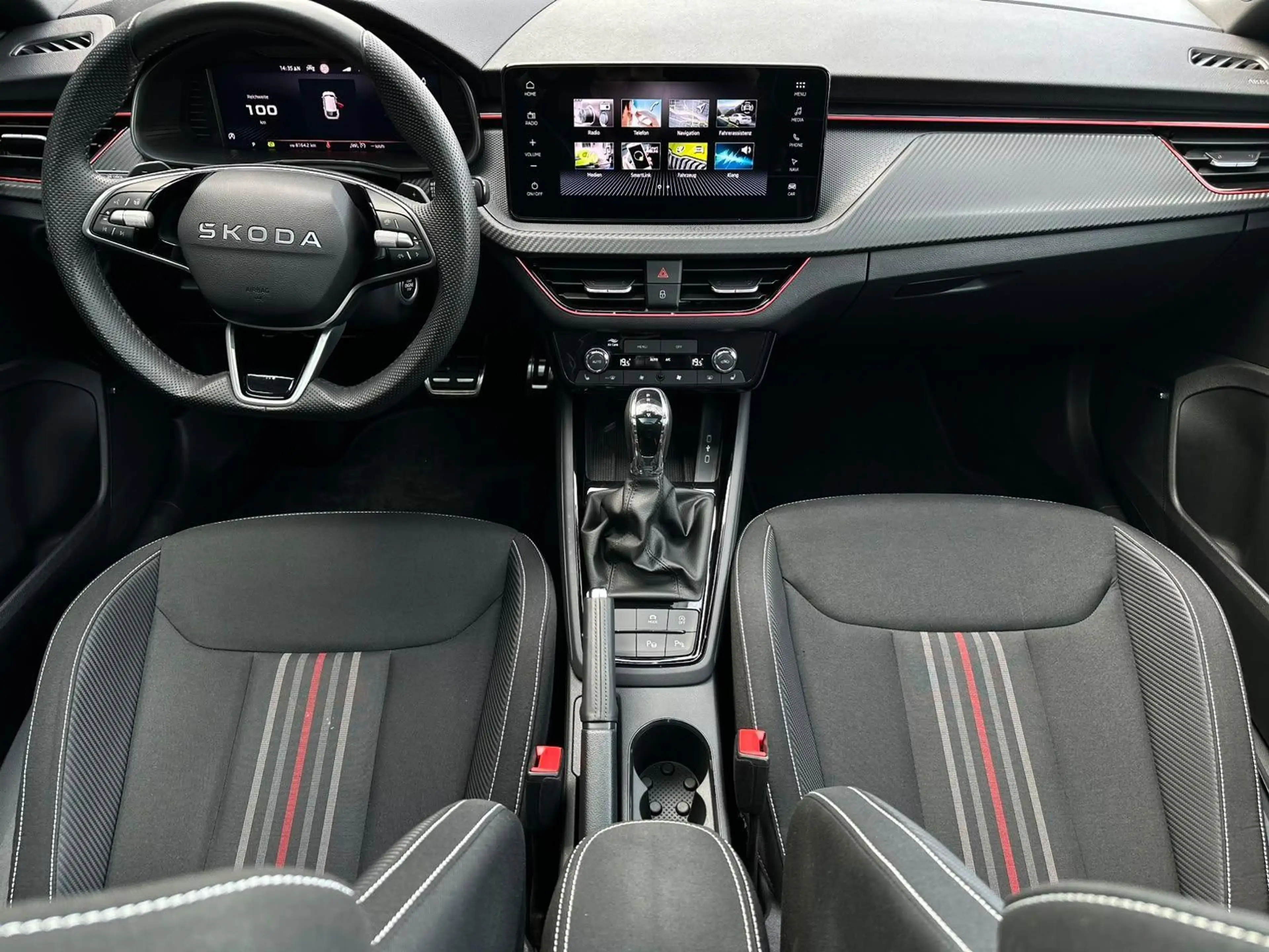 Skoda Scala 1.5TSI MONTE CARLO MATRIX#PANO#VIRTUAL#KEY — photo 13