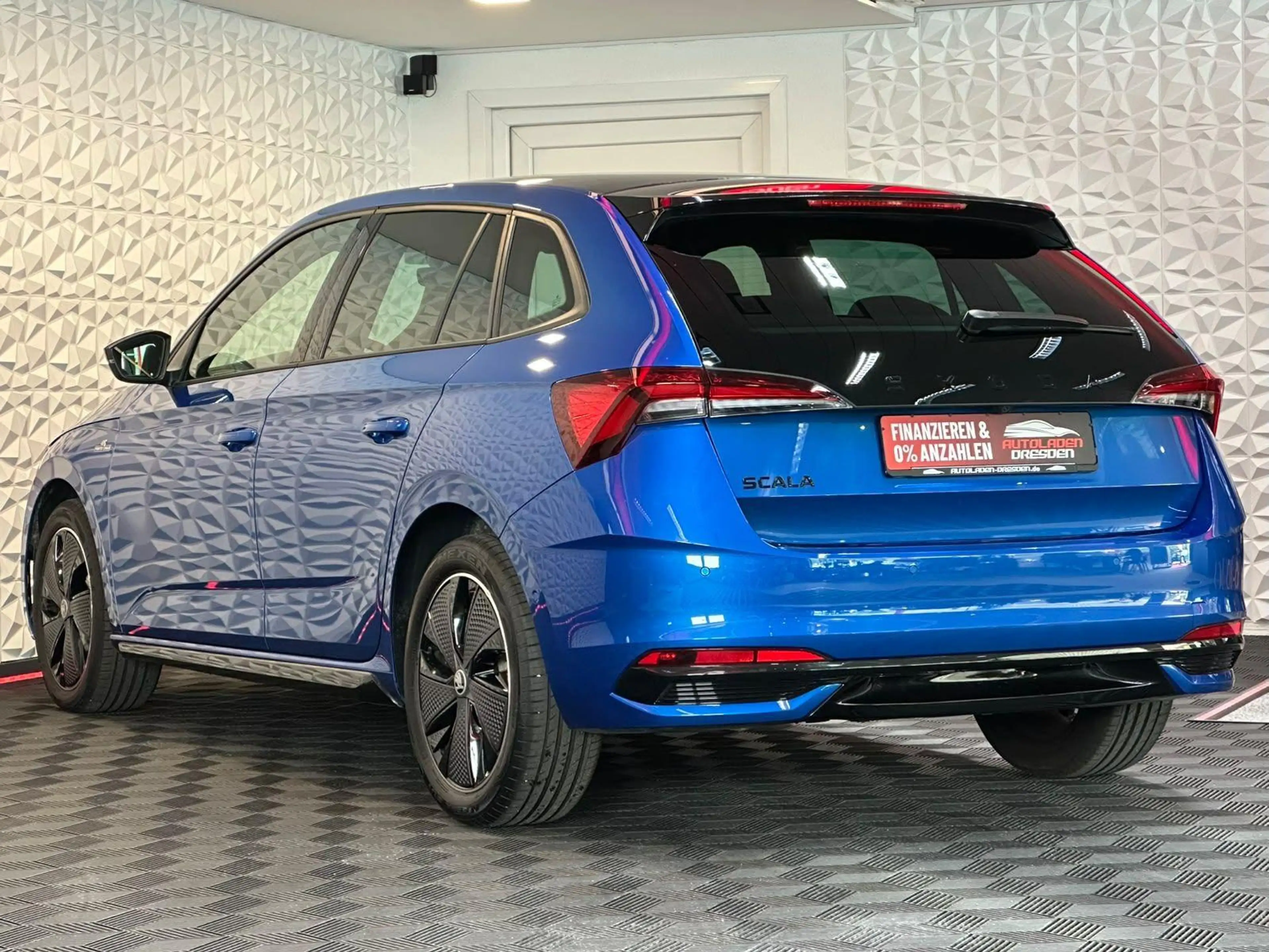 Skoda Scala 1.5TSI MONTE CARLO MATRIX#PANO#VIRTUAL#KEY — photo 5