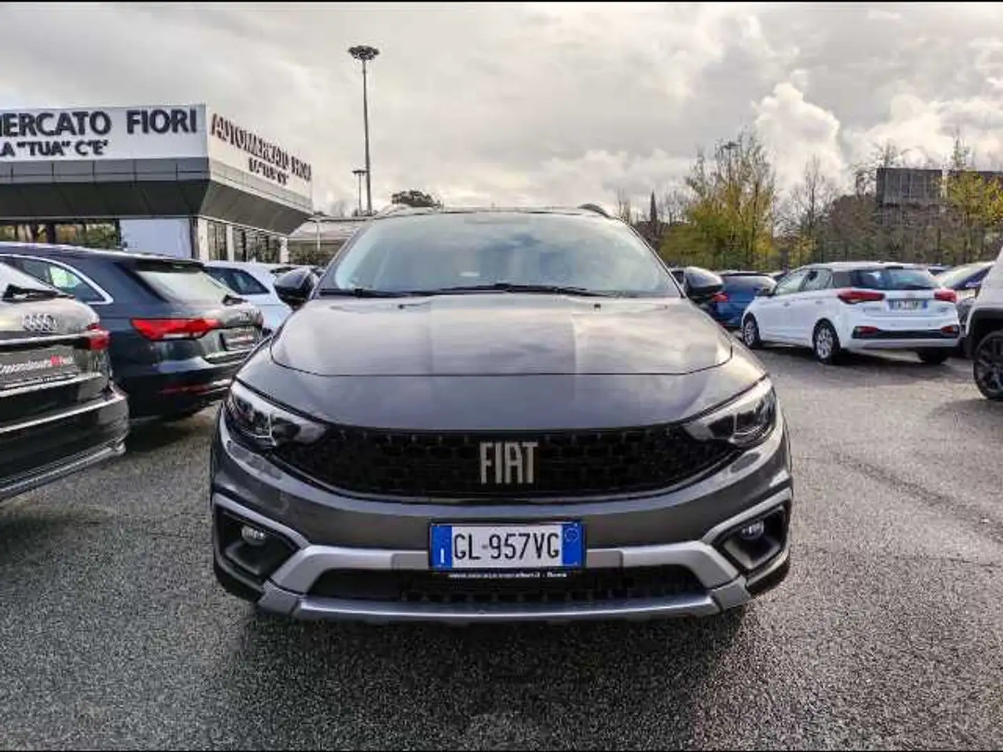 Fiat Tipo Station Wagon 1.5 T4 Hybrid Cross Gris - 2