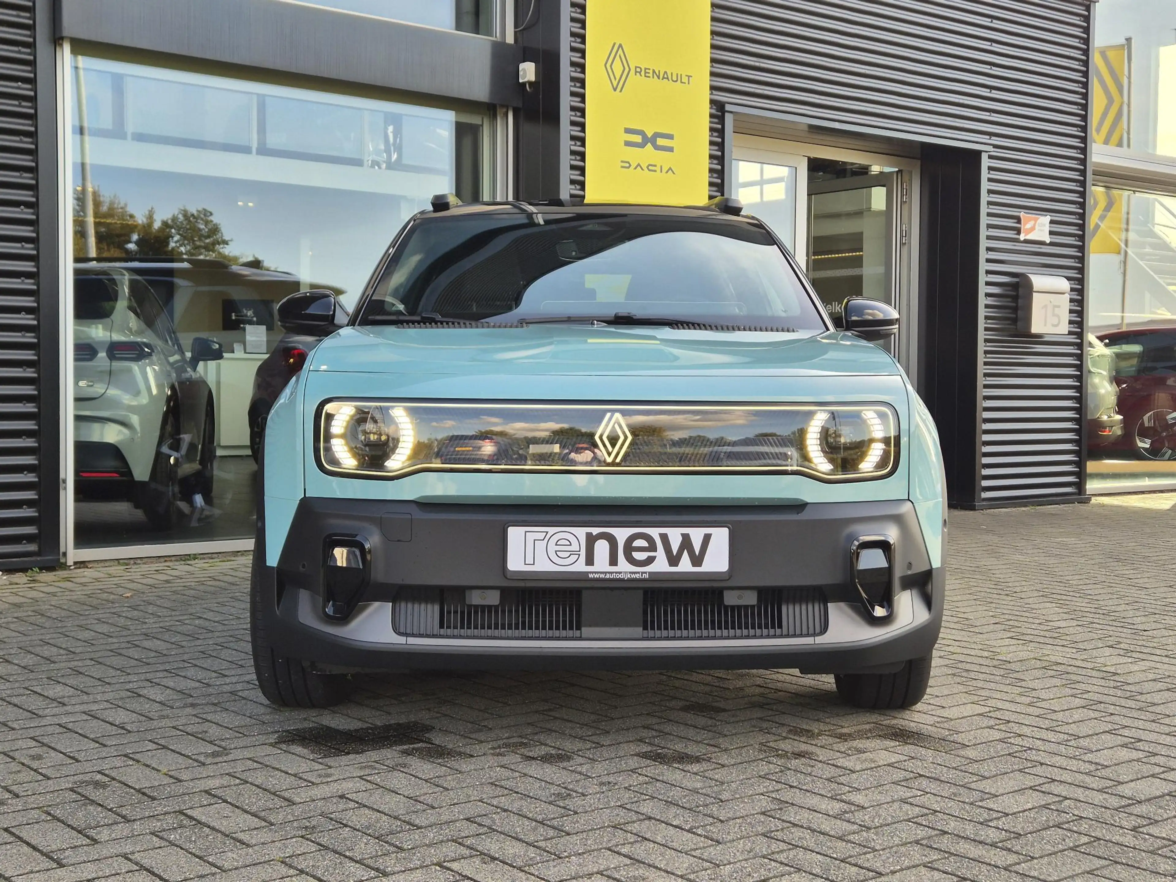 Renault R 4 comfort range techno 52 kWh Adapt. Cruise Control, — photo 3