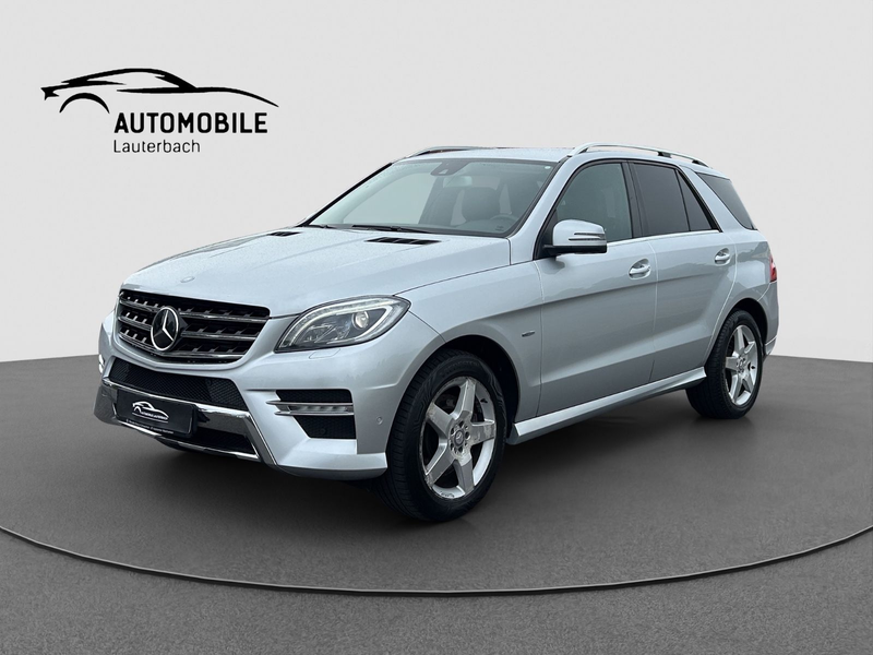 Mercedes-Benz ML 350 CDI AMG-LEDER-AHK-LED-4MATIC