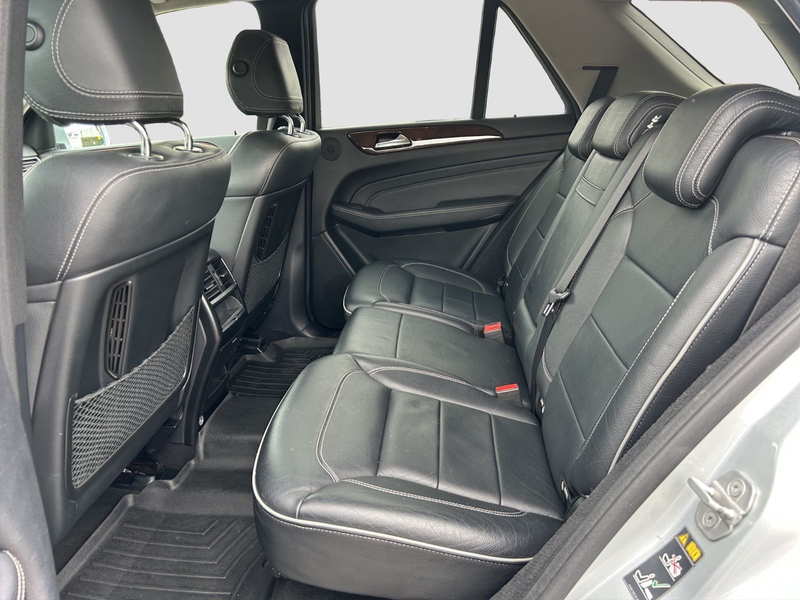 Mercedes-Benz ML 350 CDI AMG-LEDER-AHK-LED-4MATIC — photo 11