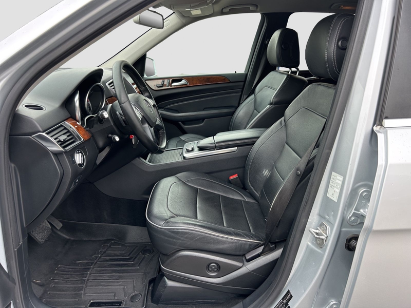Mercedes-Benz ML 350 CDI AMG-LEDER-AHK-LED-4MATIC — photo 9