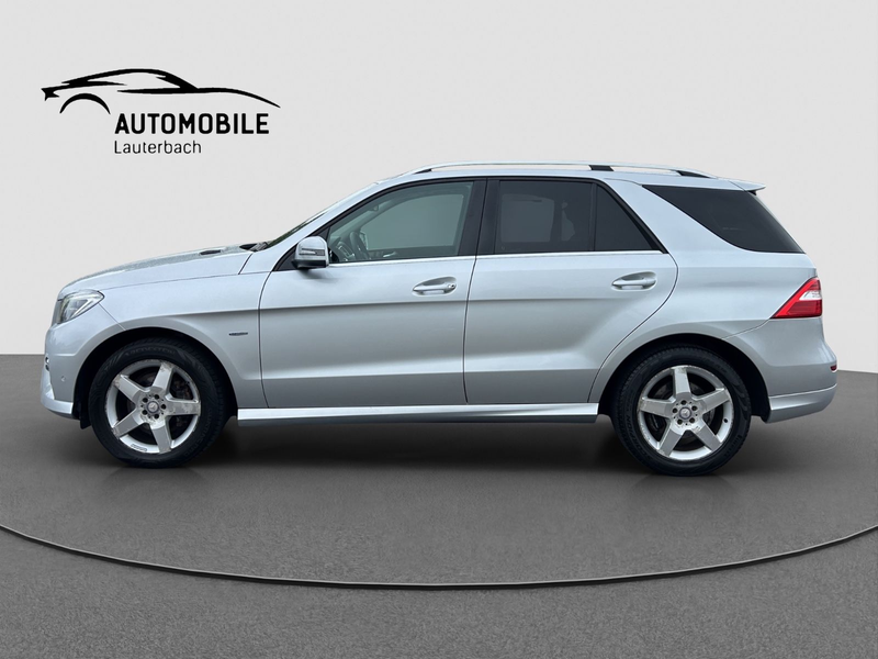 Mercedes-Benz ML 350 CDI AMG-LEDER-AHK-LED-4MATIC — photo 2
