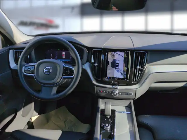 Volvo XC60 view 14