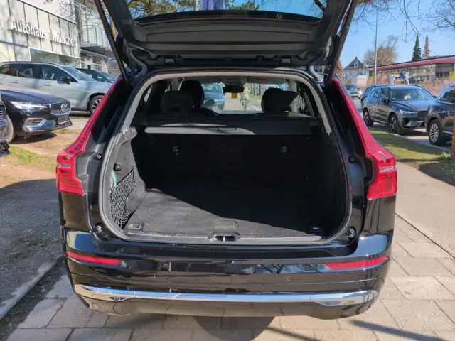 Volvo XC60 view 21