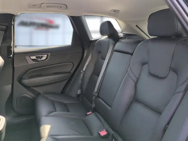 Volvo XC60 view 17