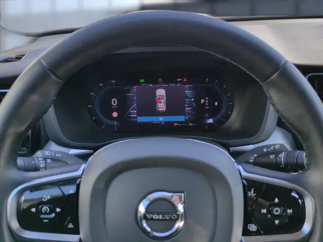 Volvo XC60 view 15