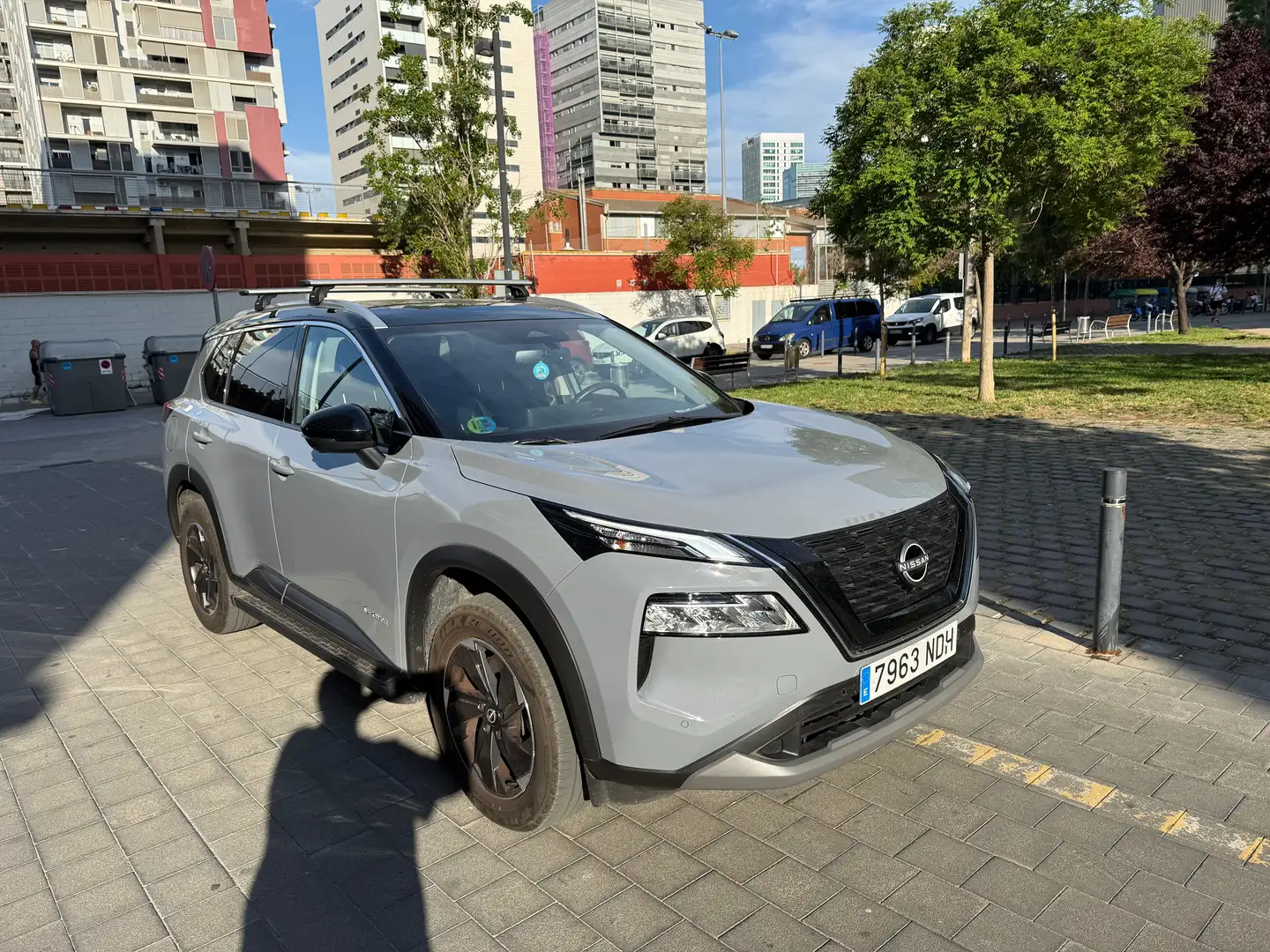 Nissan X-Trail X-Trail 1.5 e-Power N-Connecta e-4orce 4x4 5pl. 158kW N-Connecta Gris - 2