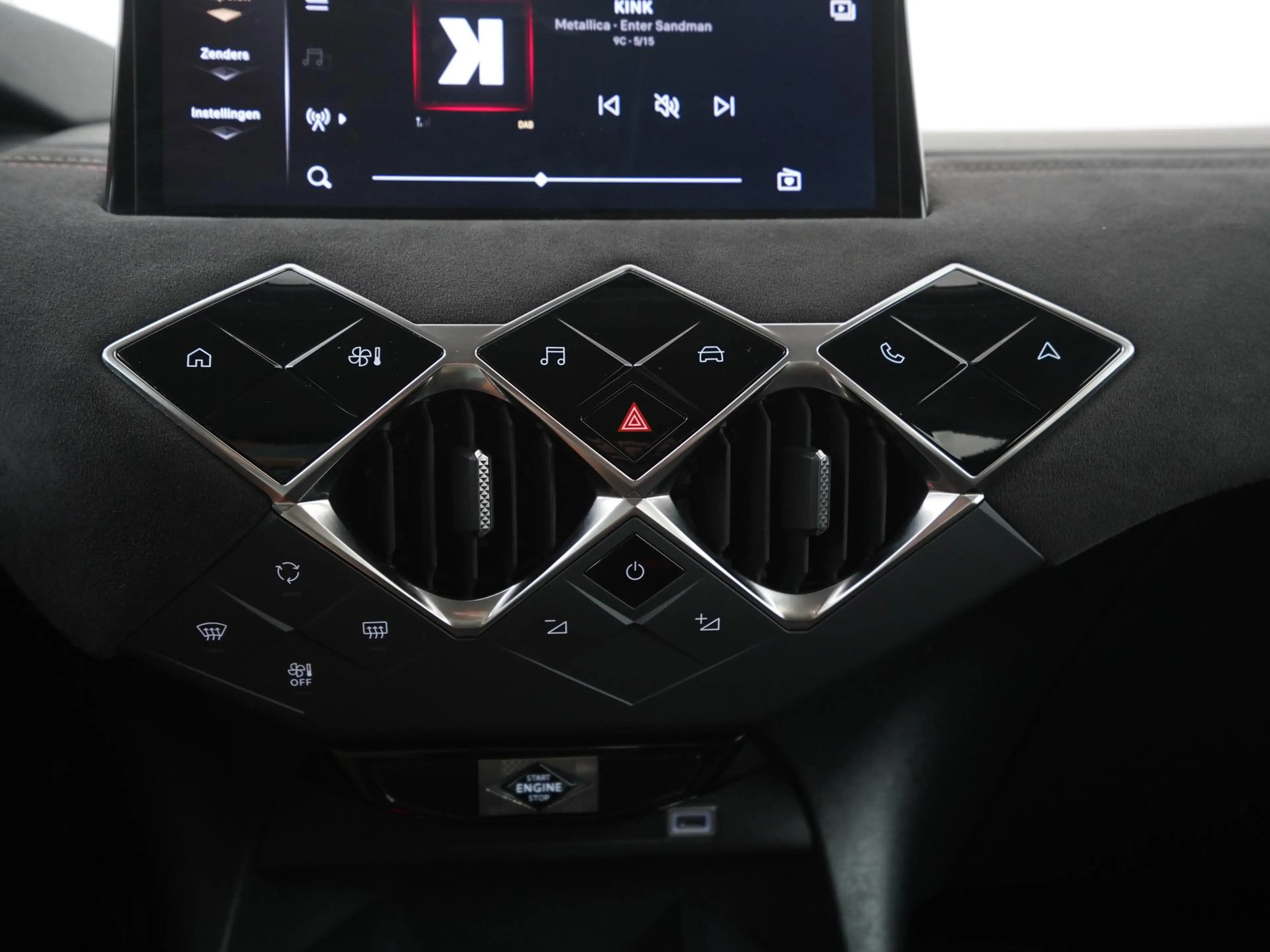 DS Automobiles DS 3 E-Tense Performance Line 54 kWh | SOH 96% | Head-u — photo 12