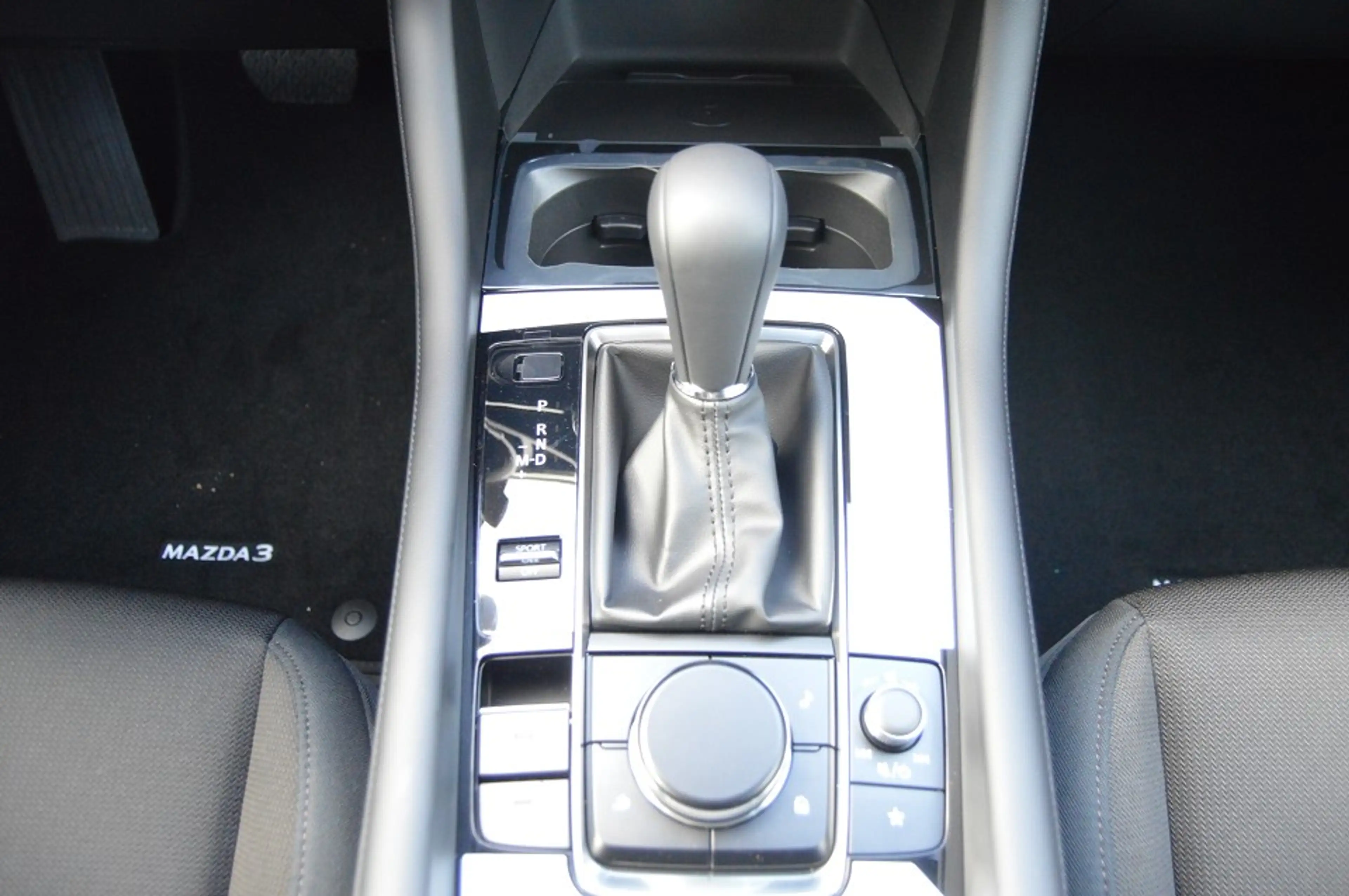 Mazda 3 2.5L e-SKYACTIV G 140ps 6AT FWD Centre-line Navi — photo 15