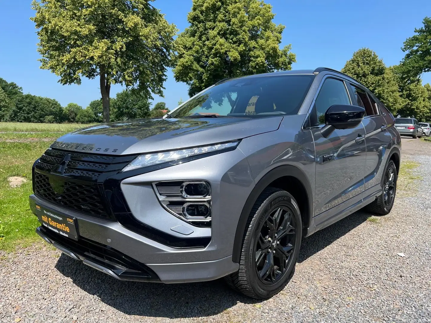 Mitsubishi Eclipse Cross Plus Select Black Hyb.4WD*AHK*360° Grau - 1