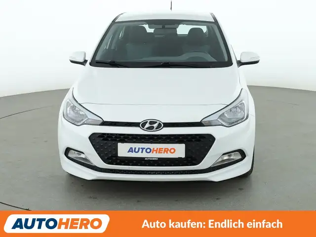 Hyundai I20 view 9