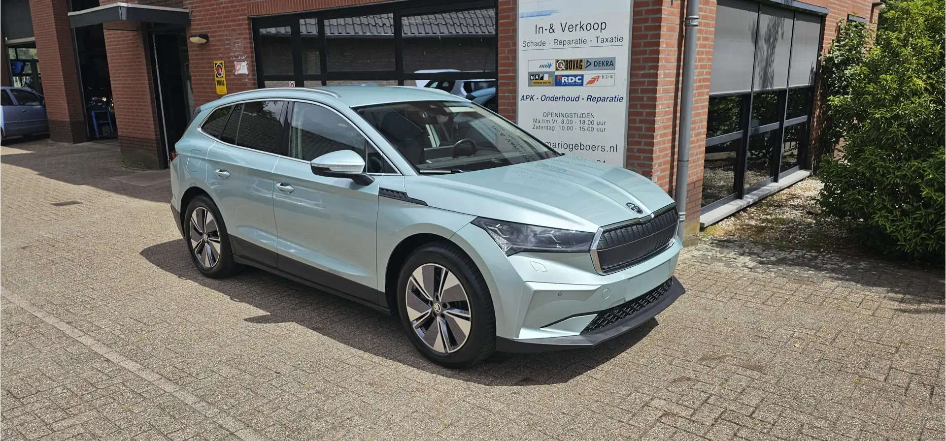Skoda Enyaq iV 80 | €17.355 NETTO | ACC | Trekhaak | Leder | Bleu - 2