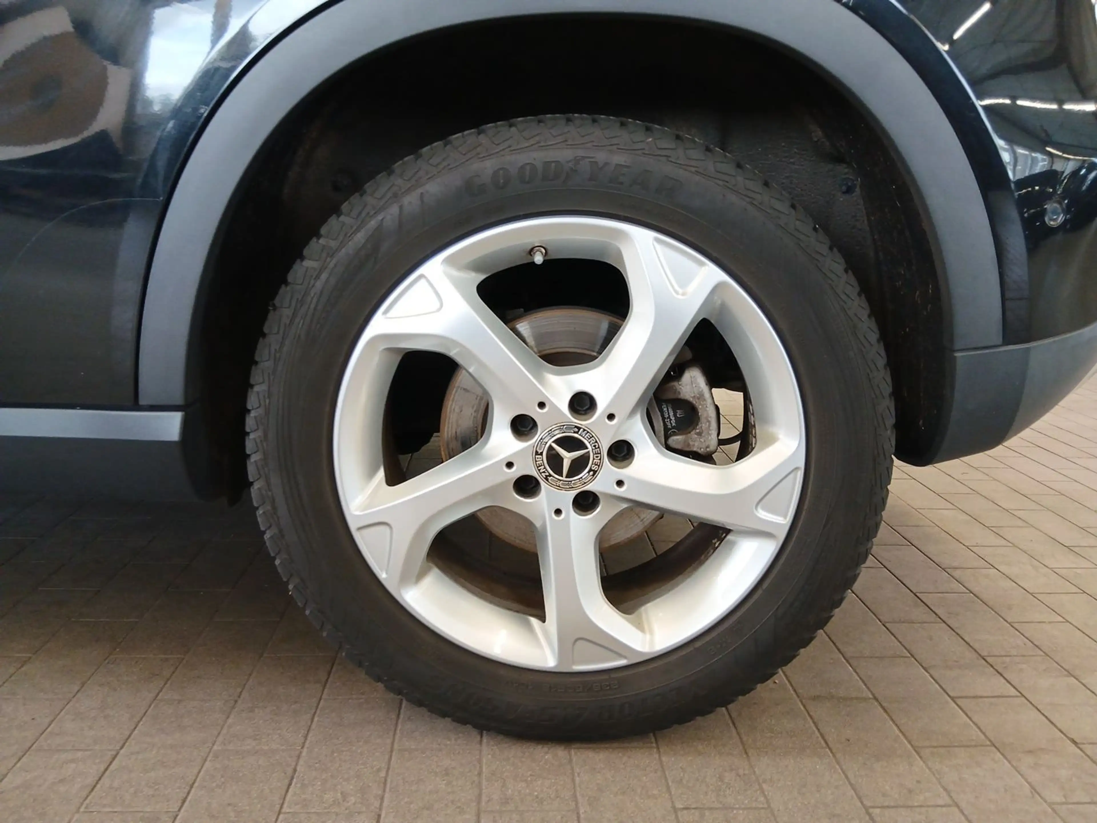 Mercedes-Benz GLA 180 Urban DCT *LED*Business*GRA* — photo 8