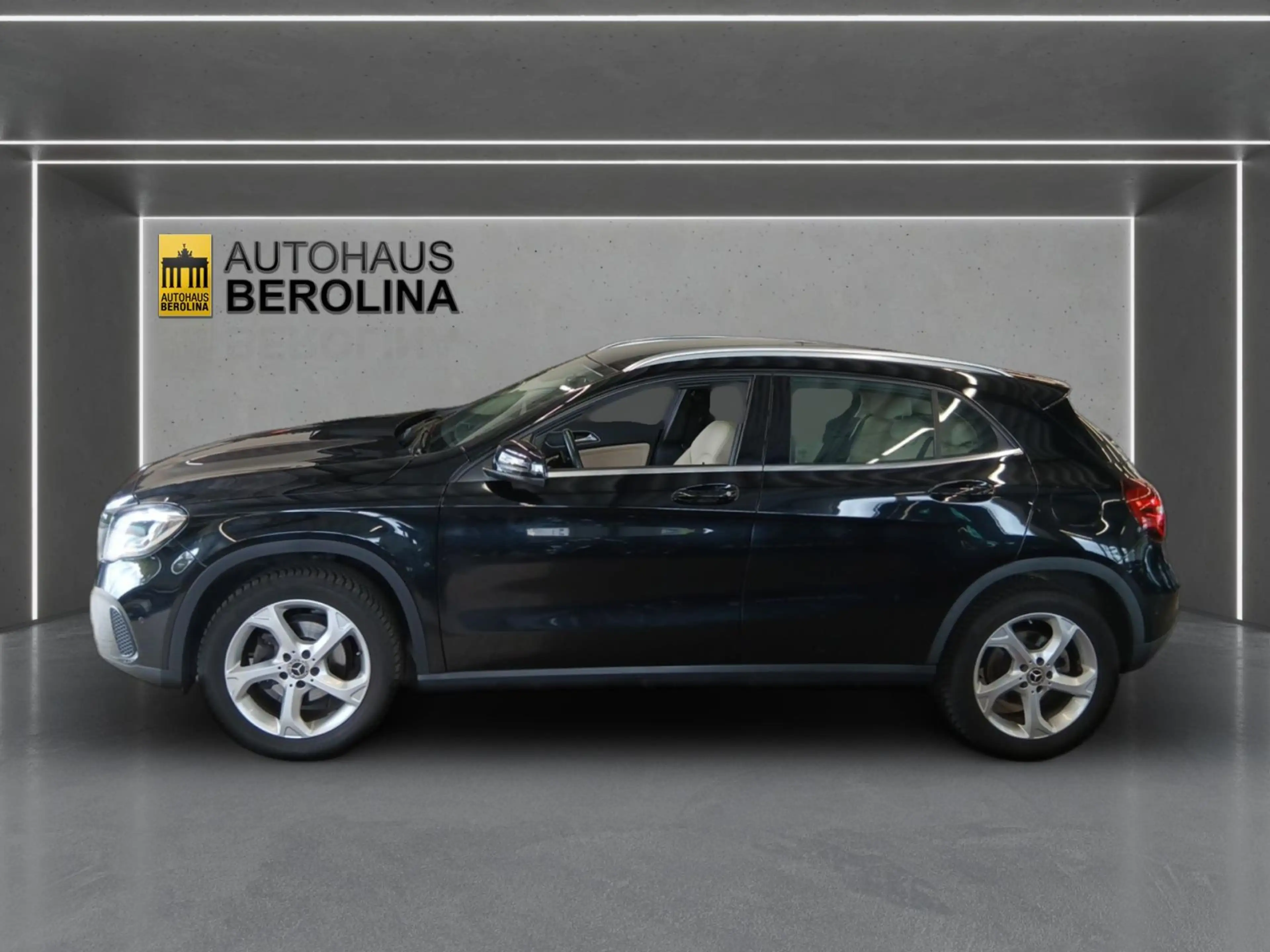 Mercedes-Benz GLA 180 Urban DCT *LED*Business*GRA* — photo 5
