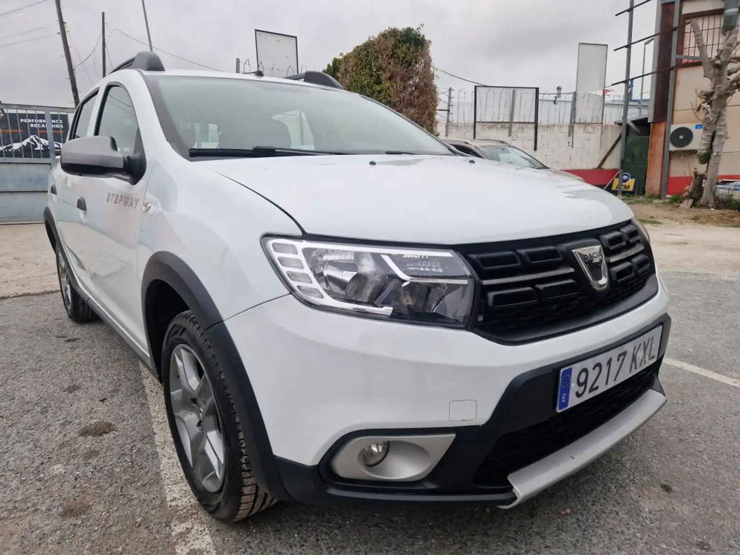 Dacia Sandero 0.9 TCE GLP Stepway Essential 66kW Blanco - 1