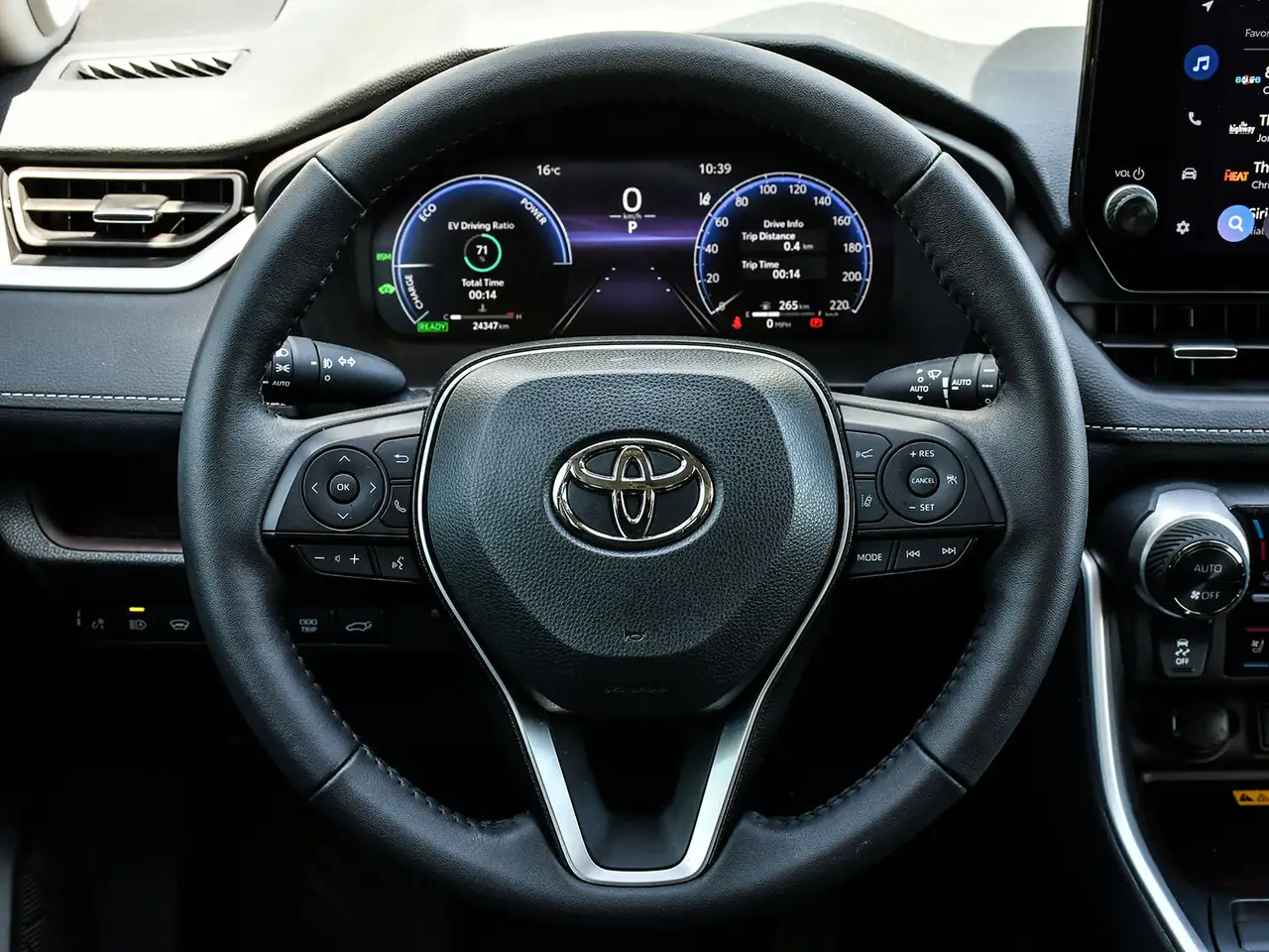 Toyota RAV 4 снимка Toyota RAV 4