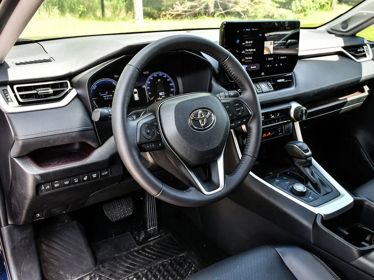 Toyota RAV 4 снимка Toyota RAV 4