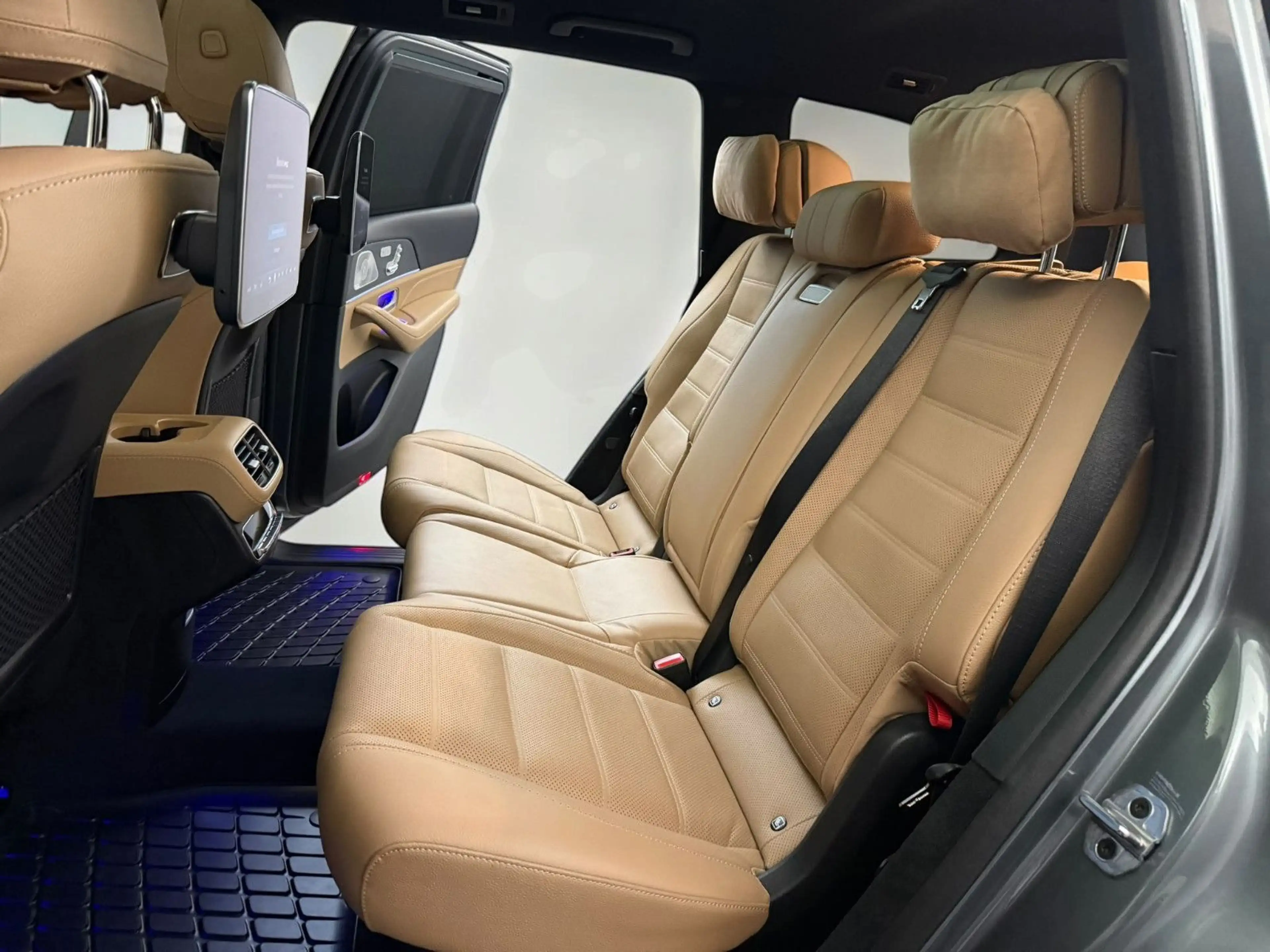 Mercedes-Benz GLS 450 d 4M AMG-LINE ULTIMATE*3xTV*23Z*SITZKLI — photo 15