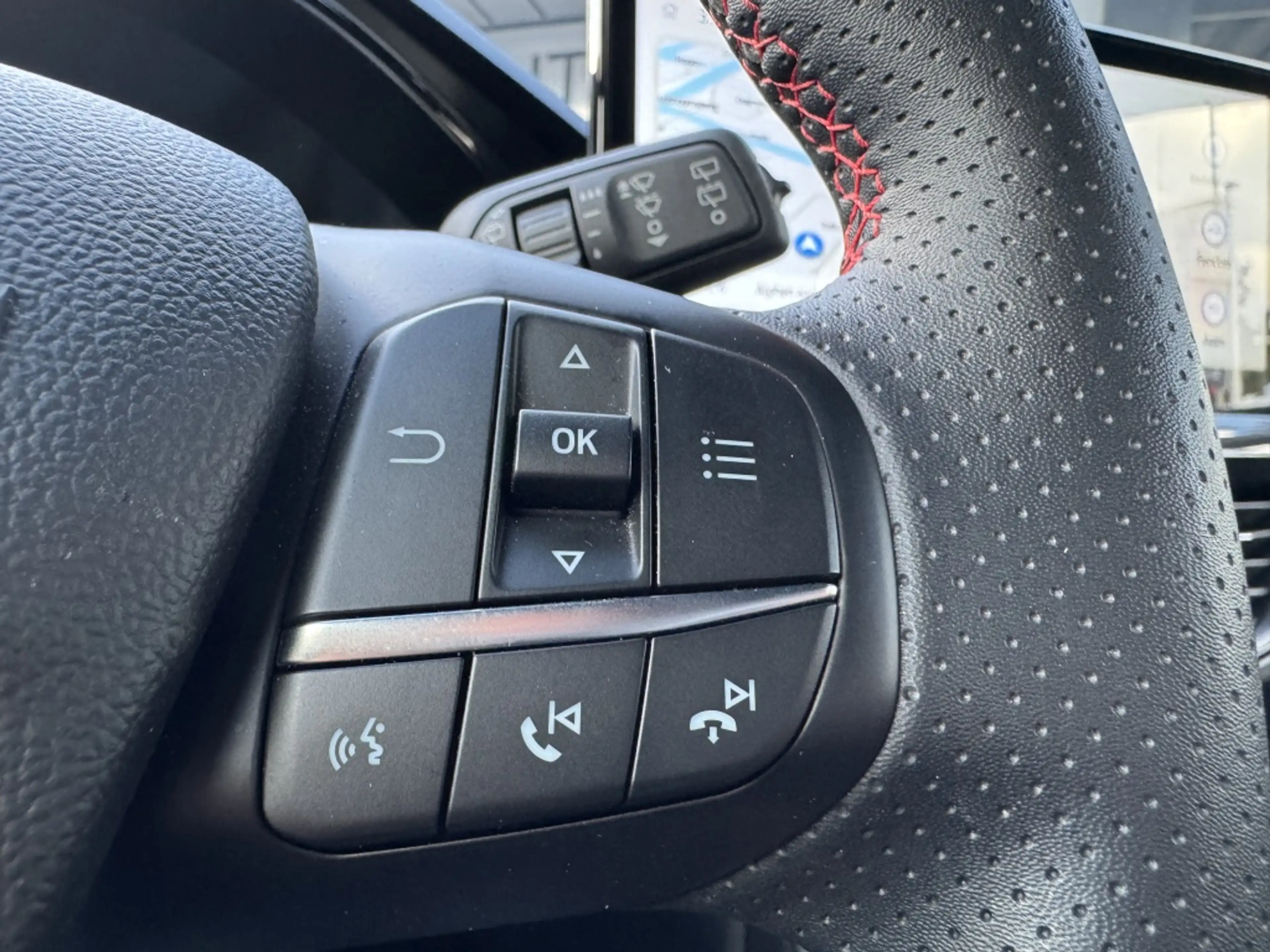 Ford Focus Wagon 1.0 EcoBoost Hybrid ST Line | Navi | Climate — photo 14