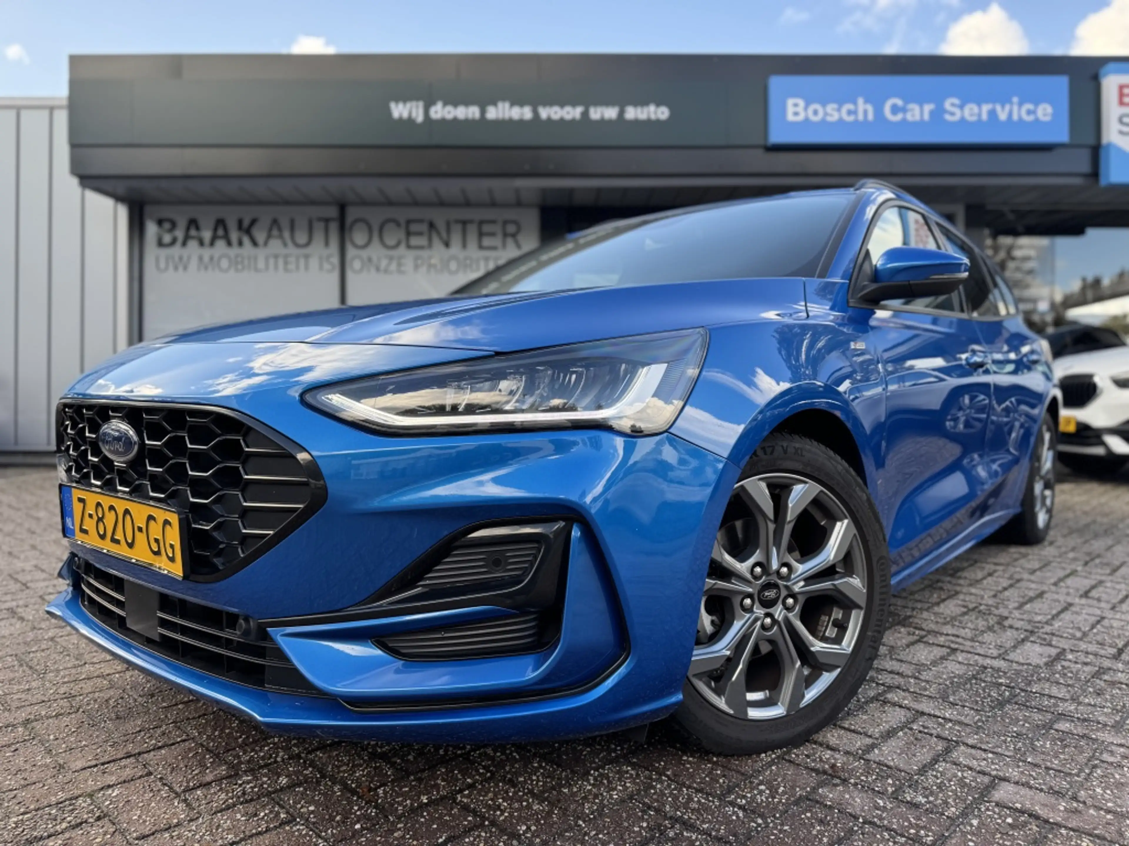 Ford Focus Wagon 1.0 EcoBoost Hybrid ST Line | Navi | Climate — photo 2